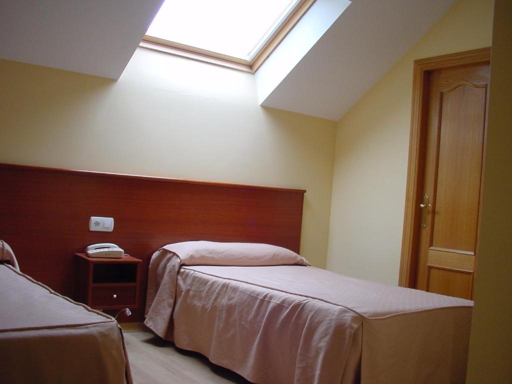 Hotel La Mora Villaseca de Laciana Номер фото