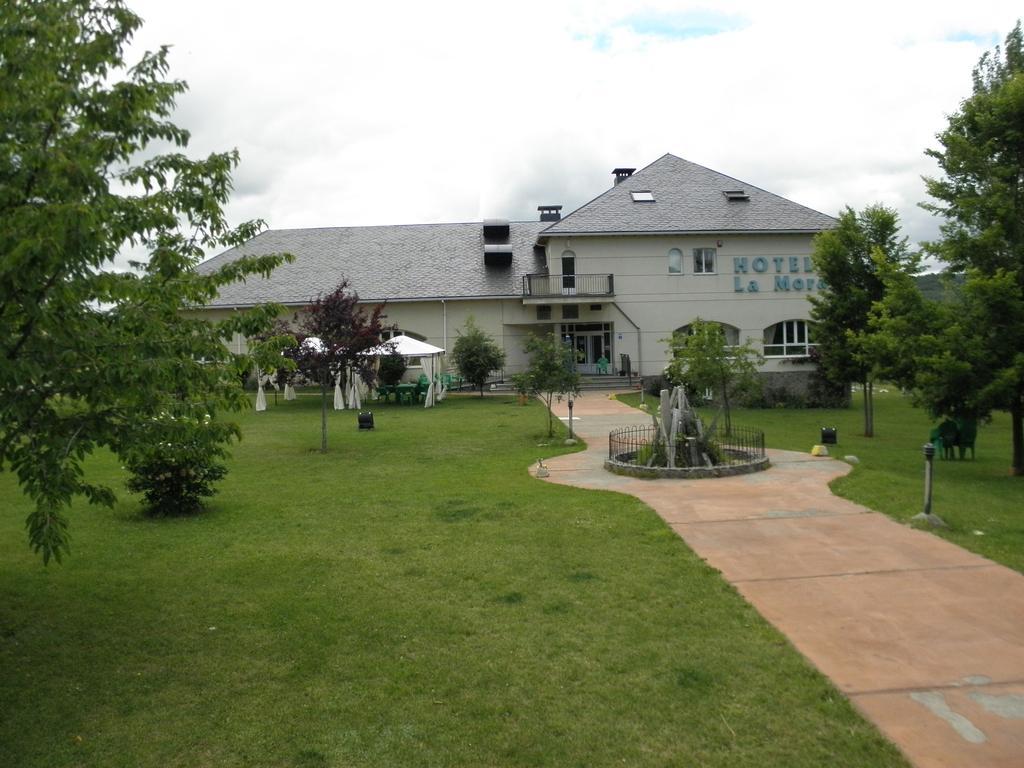 Hotel La Mora Villaseca de Laciana Екстер'єр фото